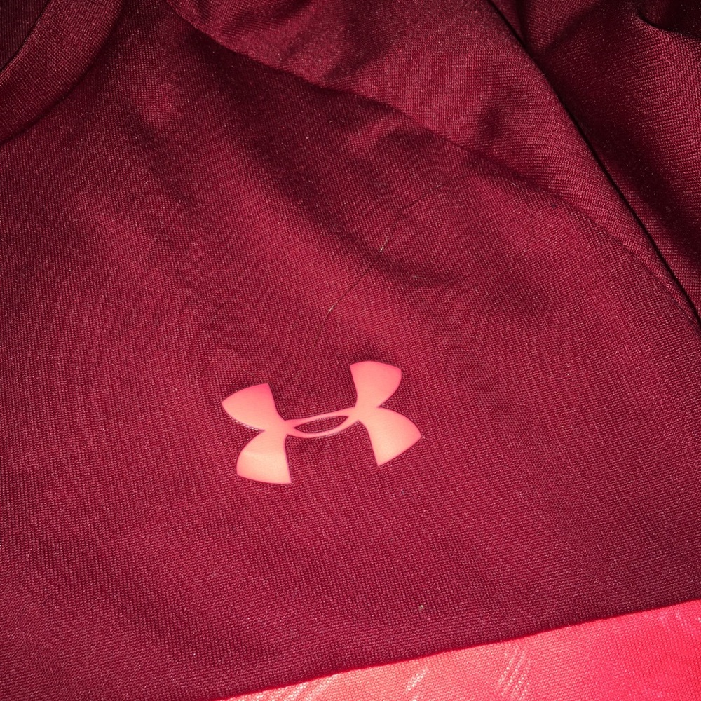 UnderArmor Tee - Picture 3 of 4